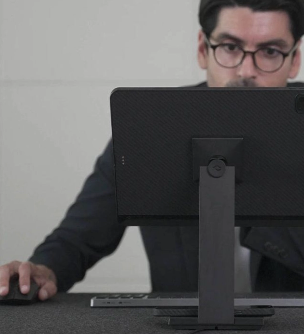 Магнитная подставка Pitaka MagEZ Stand для планшетов, с беспроводной зарядкой