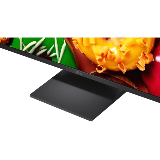 Телевизор LG 24" черный
