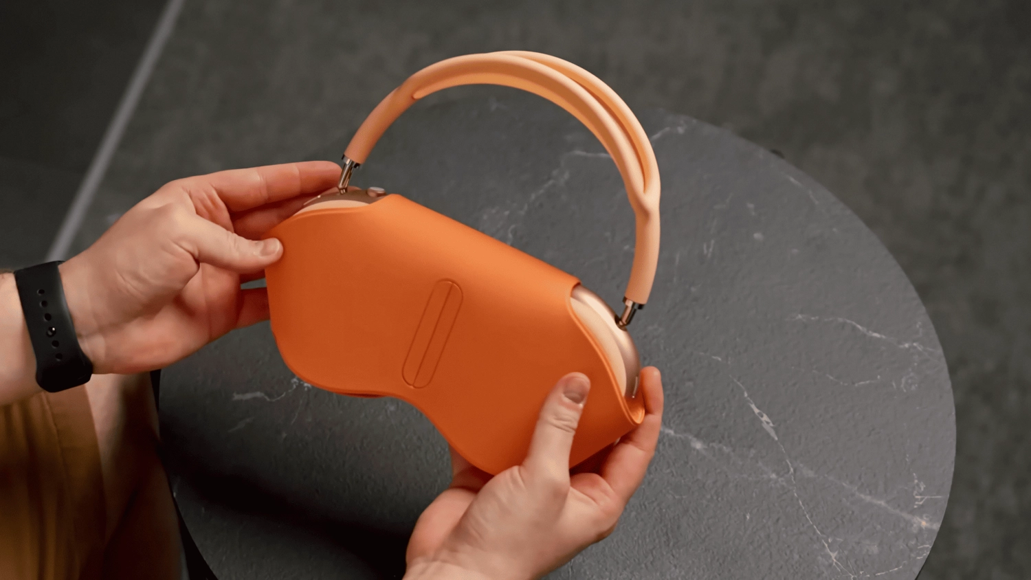 AirPods Max_2 case .png