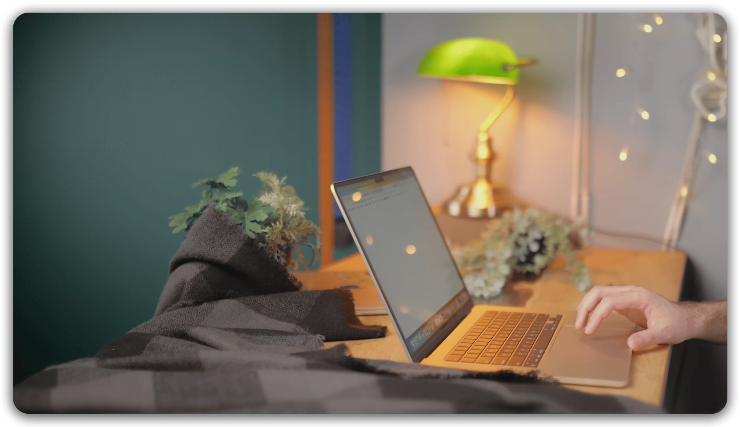 MacBook Air 13 M5.png