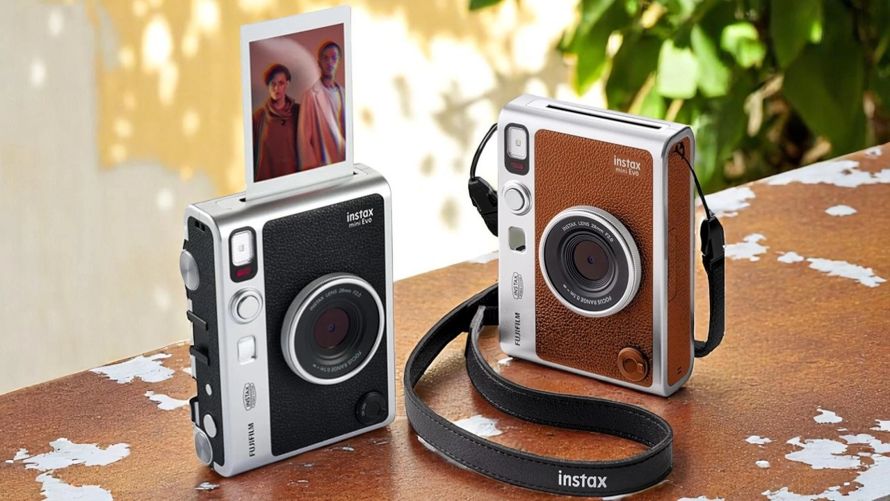 Камера - Fujifilm Instax mini Evo.jpg