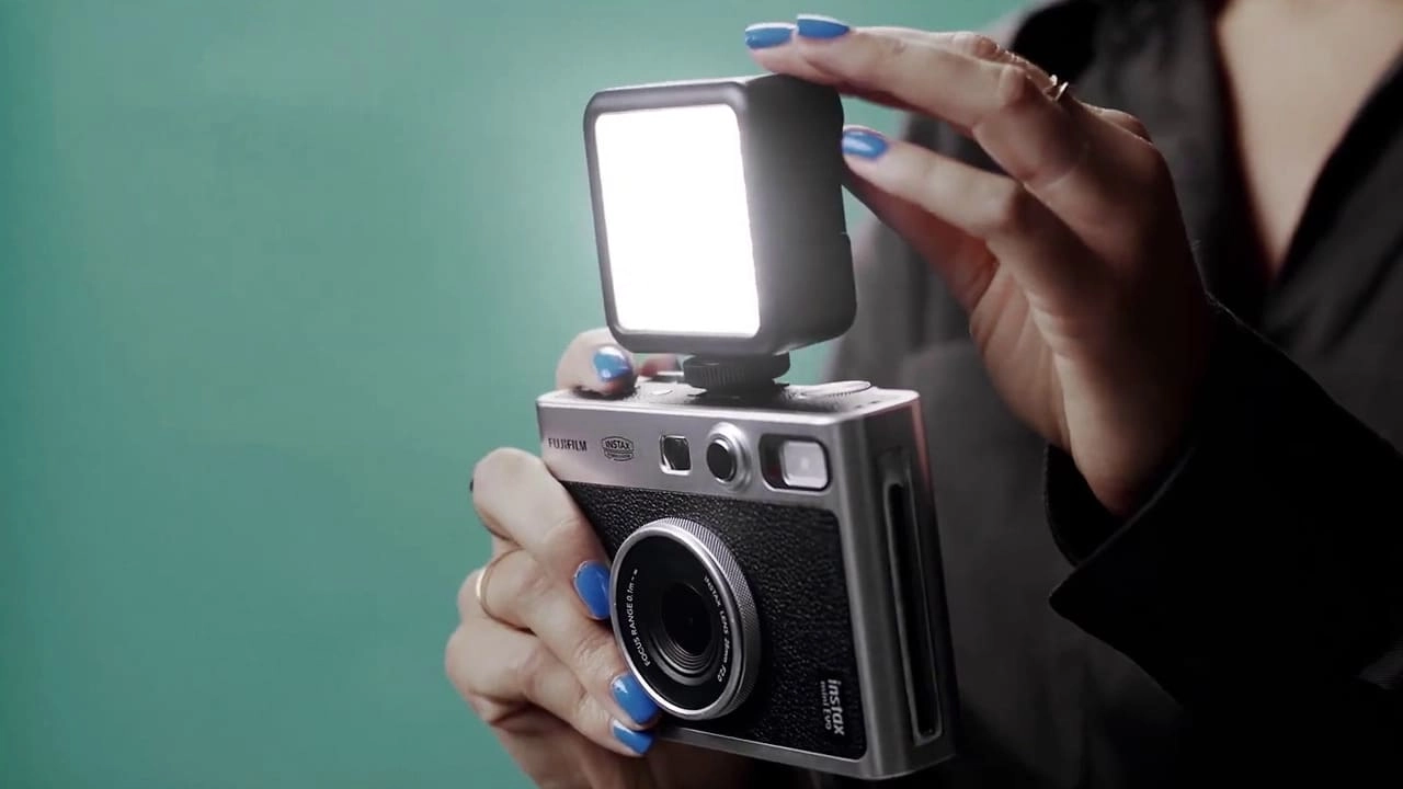 Fujifilm Instax mini Evo -1.jpg