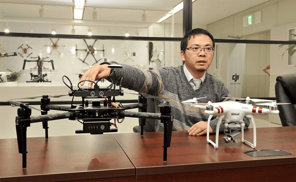 scale_1200.jpg scale_1200.jpg