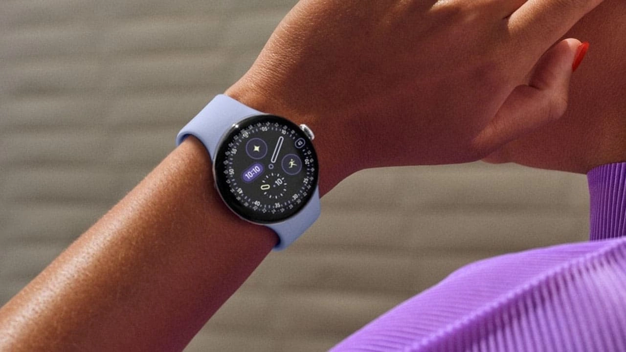 Умные часы Google Pixel Watch 4 зарядка.jpg