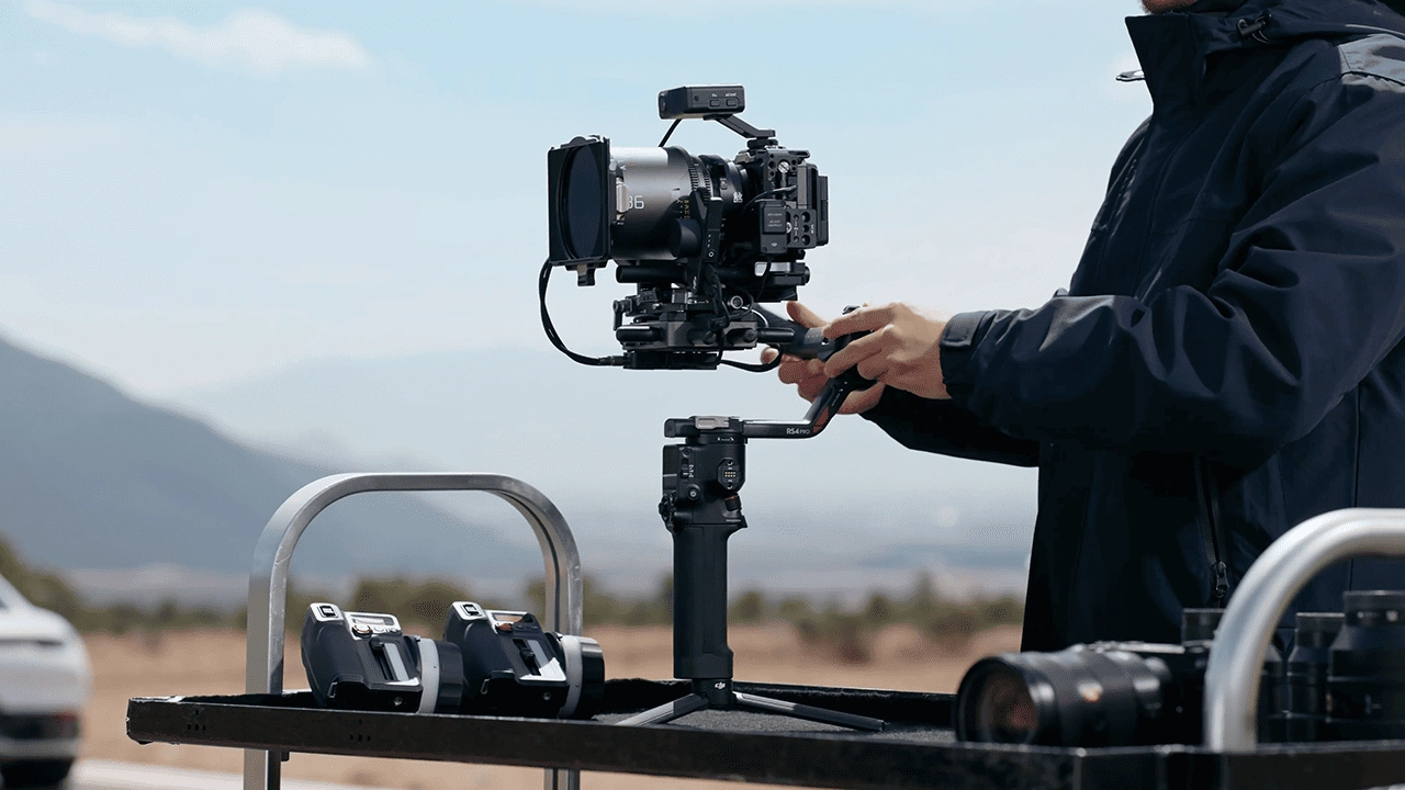 Стабилизатор DJI RS 4 Pro Combo.png