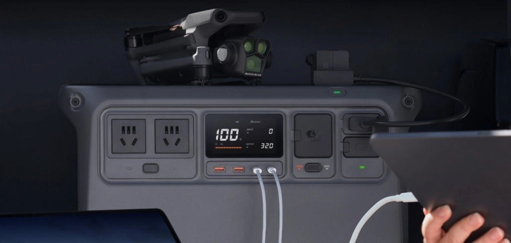 DJI Power 1000 подключение нескольких устройств