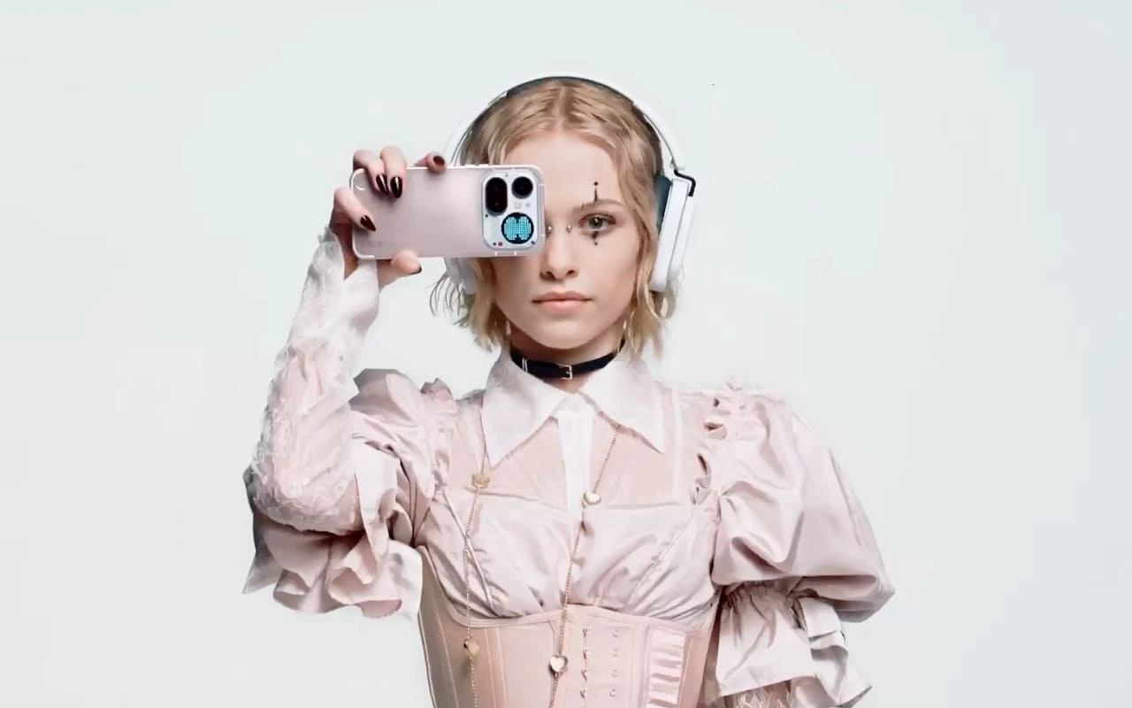 Nothing Phone (4a) Pro -2.jpg