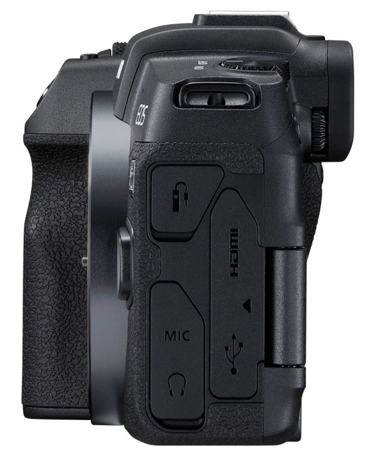 Фотоаппарат Canon EOS RP Body + адаптер EF–EOS R