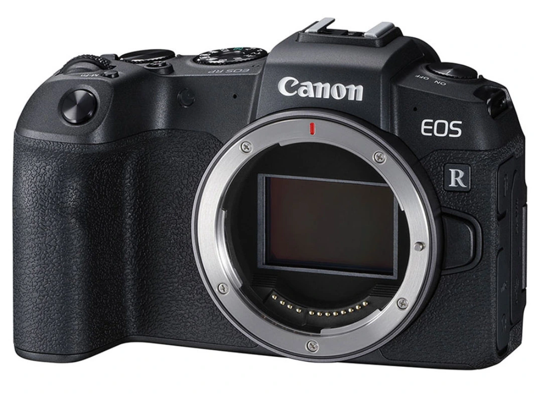 Фотоаппарат Canon EOS RP Body + адаптер EF–EOS R