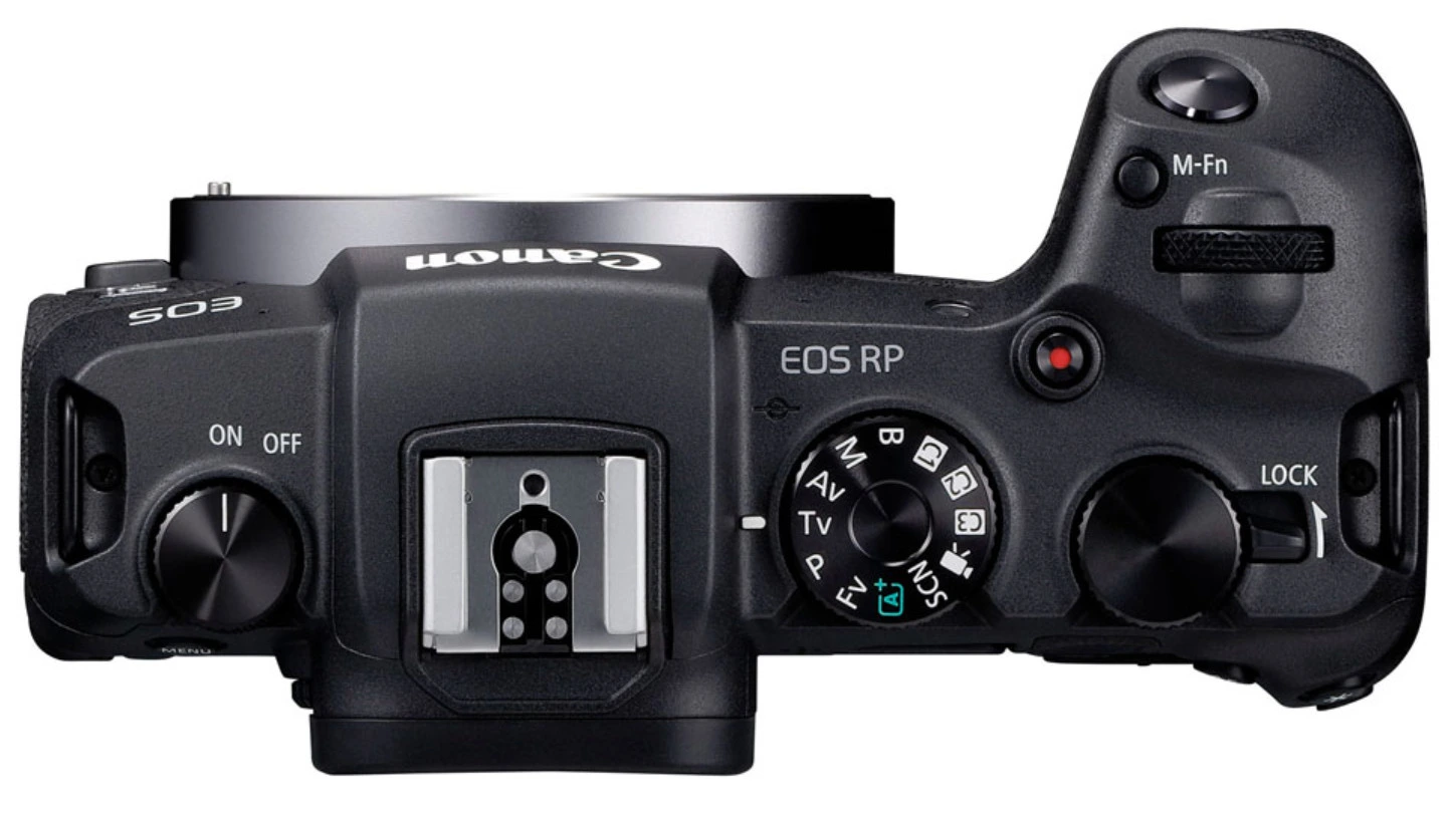 Фотоаппарат Canon EOS RP Body + адаптер EF–EOS R
