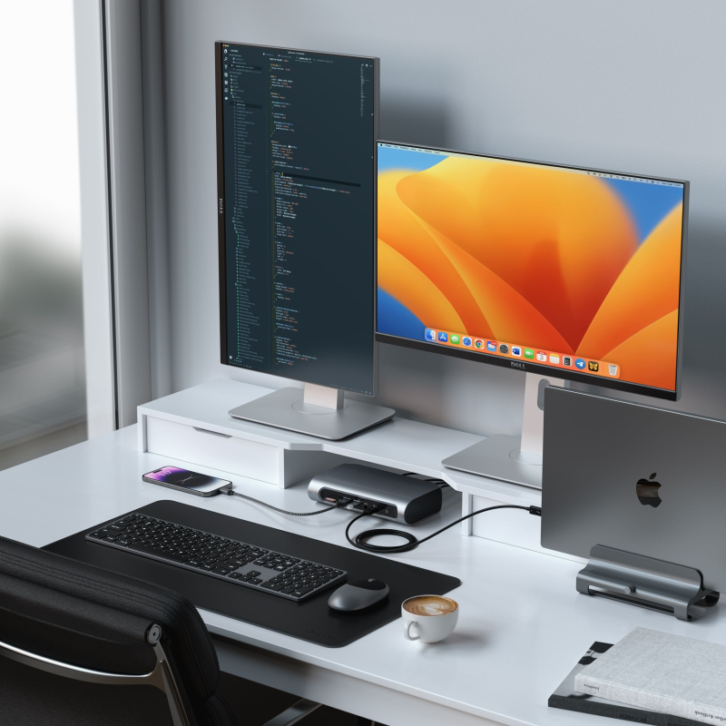 Док-станция Satechi Thunderbolt 4 Multimedia Pro Dock, серый космос ST-DT4PMM-EU