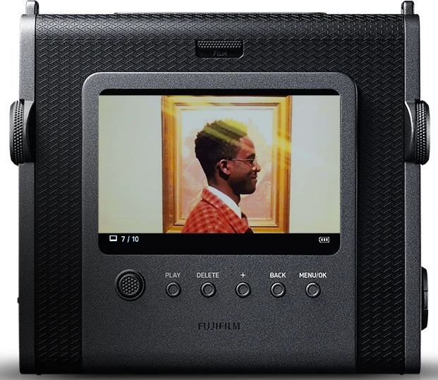Фотоаппарат моментальной печати FujiFilm Instax Wide Evo