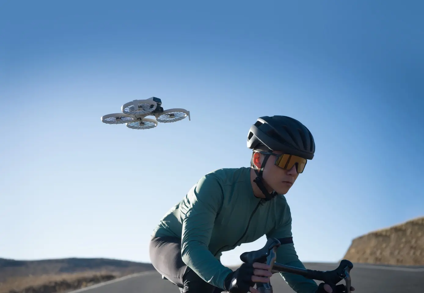DJI Flip Fly More Combo (RC 2).webp