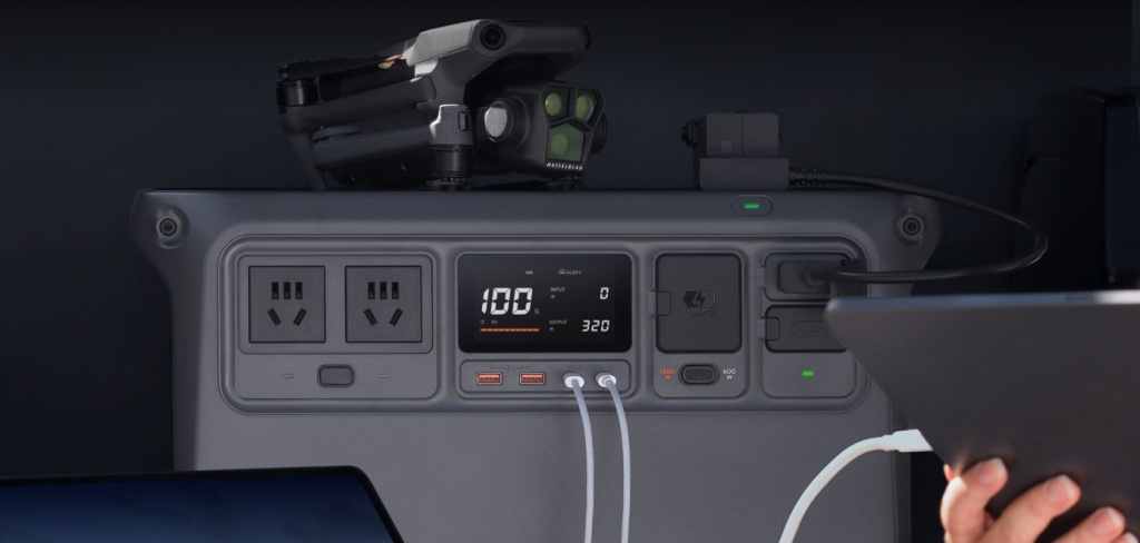 DJI Power 1000 подключение нескольких устройств